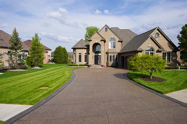 Exposed aggregate driveway contractor in Macomb County, Michigan